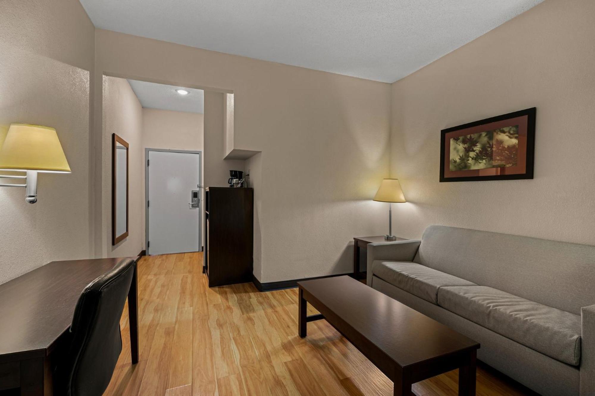 Red Roof Inn & Suites Albany, Ga Bagian luar foto