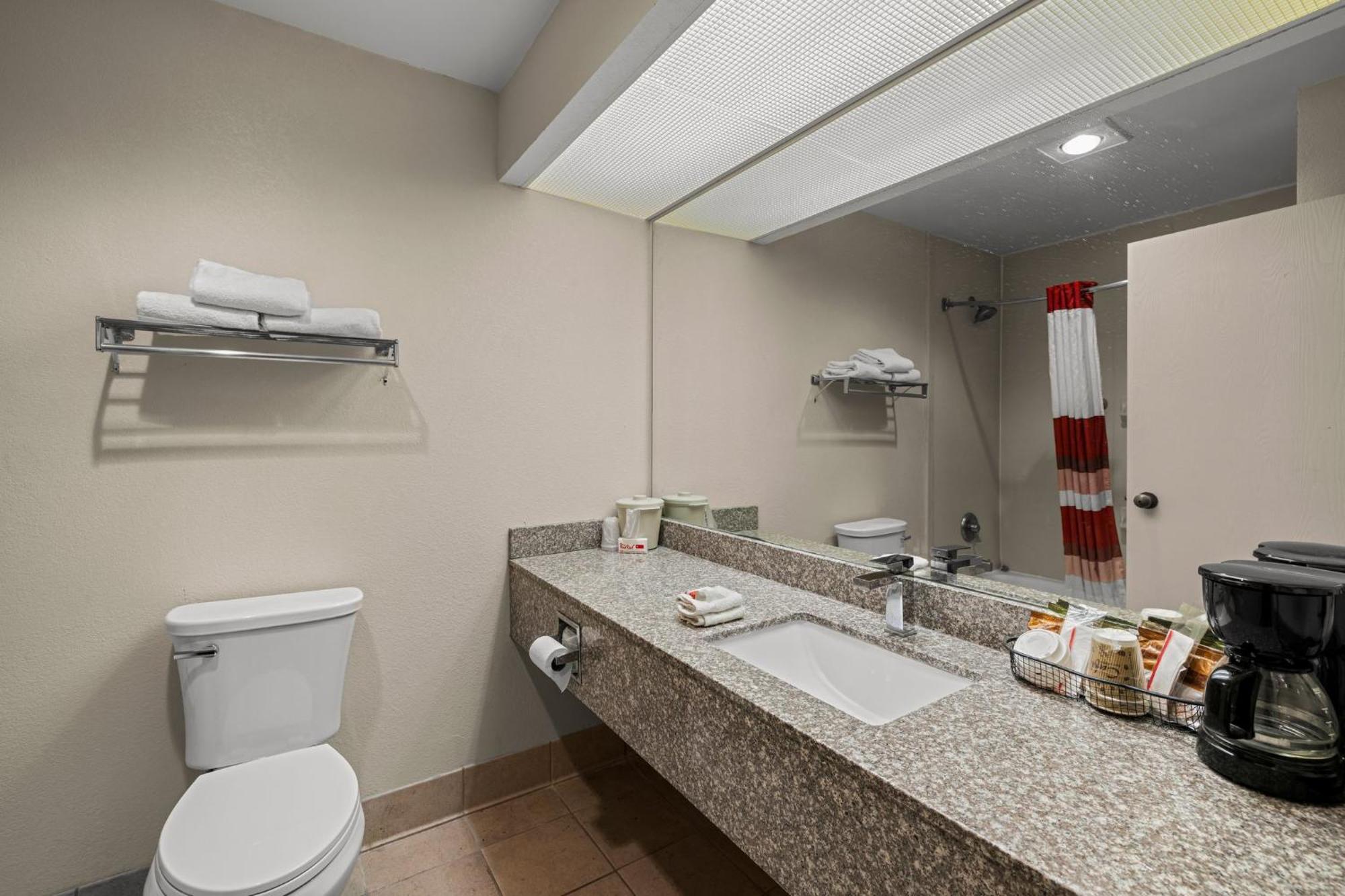 Red Roof Inn & Suites Albany, Ga Bagian luar foto