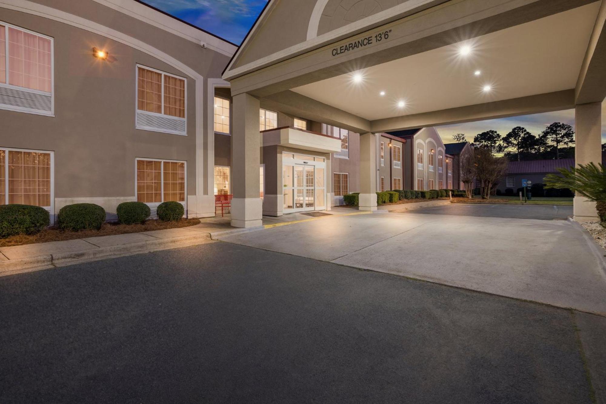 Red Roof Inn & Suites Albany, Ga Bagian luar foto