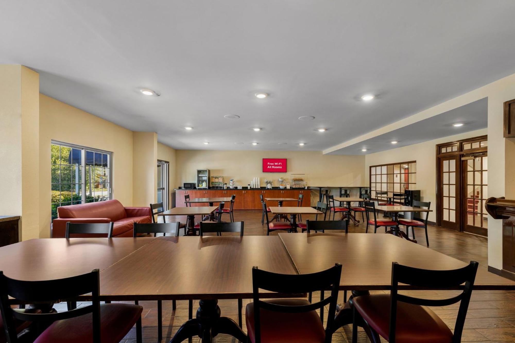 Red Roof Inn & Suites Albany, Ga Bagian luar foto