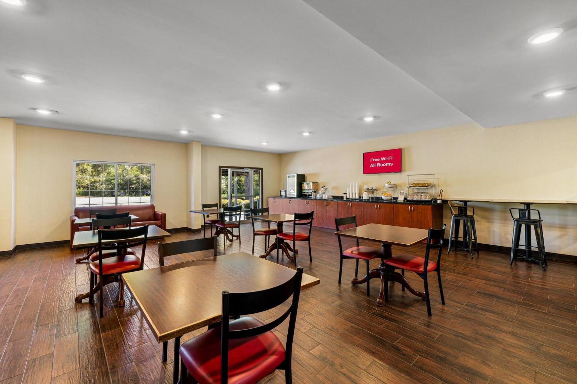 Red Roof Inn & Suites Albany, Ga Bagian luar foto